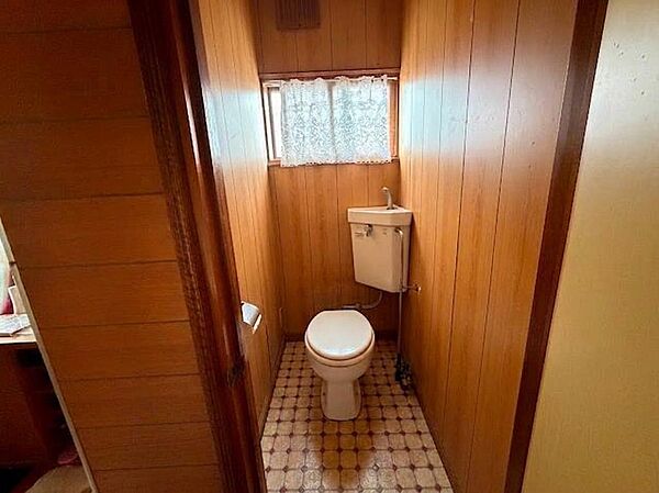 トイレを拡大表示