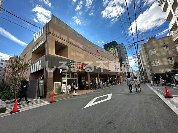 画像19:【スーパー】ライフ 堺筋本町店まで319ｍ