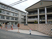 加古川市立氷丘小学校（789m）