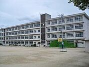 加古川市立平岡北小学校（600m）