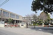 加古川市立加古川中学校（565m）