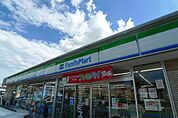 ファミリーマート 加古川稲屋店（439m）