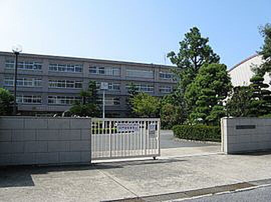 兵庫県立加古川東高校（1989m）