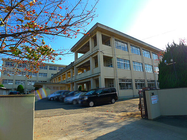 画像18:加古川市立鳩里小学校（1011m）