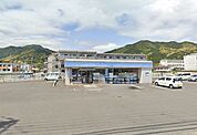 ローソン 新宮佐野店 590m
