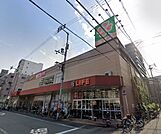 ライフ大国町店 870m