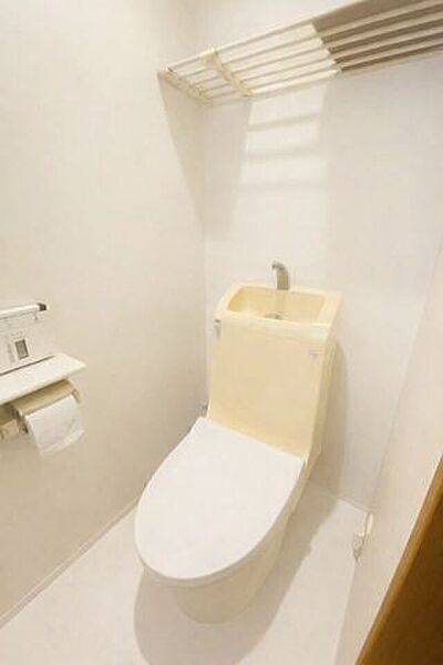 トイレを拡大表示