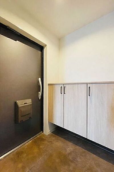 玄関を拡大表示