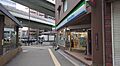 ファミリーマー...