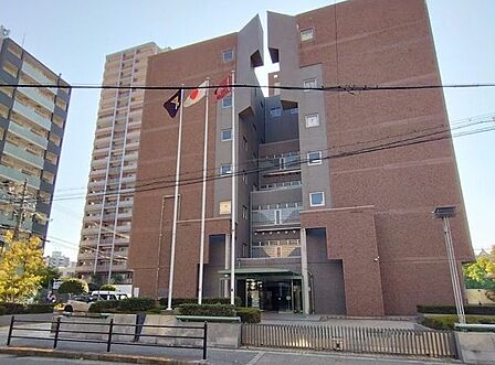 大阪市立堀江中学校 230m