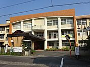 周南市立岐陽中学校 徒歩13分。 990m