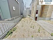 嬉しい庭付き(＊^^＊)蛇口もあるのでお子様のプールも可能です♪