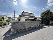＜角地＞北側約3.6m、南東側約3.5m道路の角地のため日照・通風良好です。