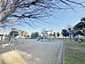 その他：【内装リフォーム済み】マンションに隣接している公園です。遊具がありお子様が自由に遊べそうですね。