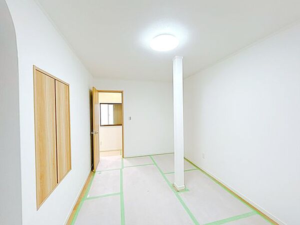 洋室を拡大表示