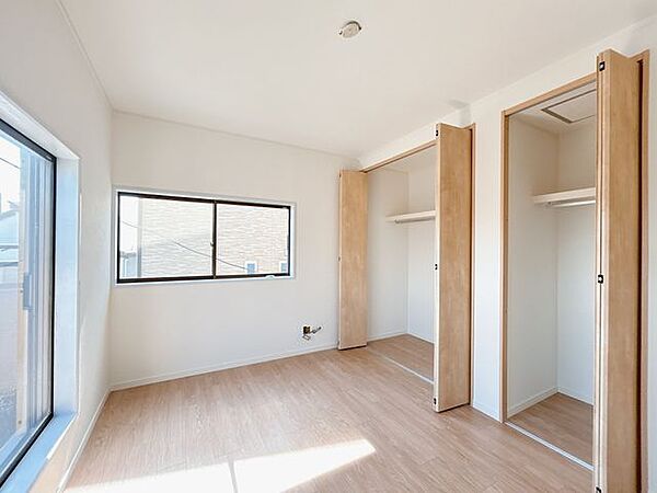 洋室を拡大表示