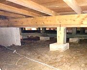 【床下写真】中古住宅の3大リスクである、雨漏り、主要構造部分の欠陥や腐食、給排水管の漏水や故障を2年間保証します。