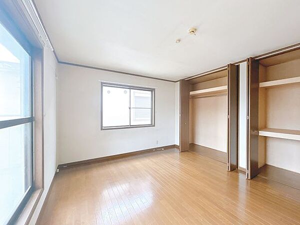 洋室を拡大表示