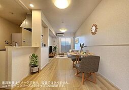 小郡下郷アパートＢ 202 2階2LDKのリビング/ダイニング