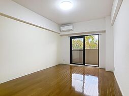 マンションウィズ 203 2階1Kのリビング/ダイニング