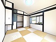 畳の香りに包まれる2階和室。静かな時間を楽しむ、心落ち着く空間を提供します。