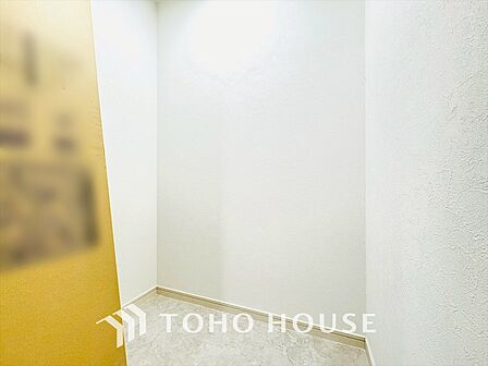 使いやすく美しい収納で、心地よい暮らしをお約束します。スタイリッシュな収納で、美しく整頓されたライフスタイルを。