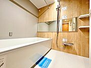 疲れを癒す、快適で清潔な空間で心も体もオフになるリラックスタイムをお楽しみください。