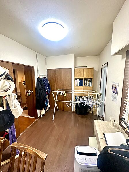 広々としたお部屋は、インテリアを考える楽しみもありますね。