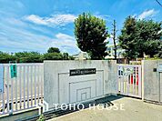 調布市立富士見台小学校 距離約400m