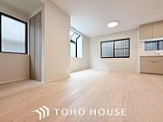 家は、ただ生活する場ではなく、笑顔の毎日、安らぎの日々のために、暮らしを愉しく、快適にする場所。
