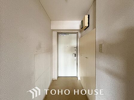 ただいまと共に広がる、家族を迎える温かな玄関。