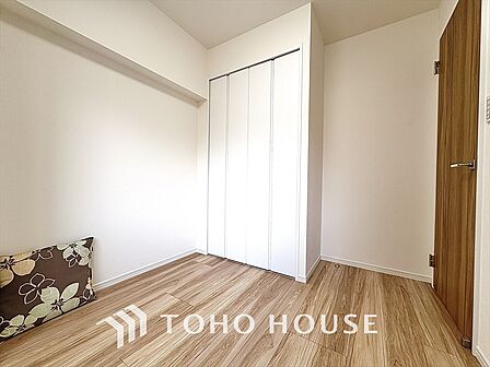 広々としたお部屋は、インテリアを考える楽しみもありますね。