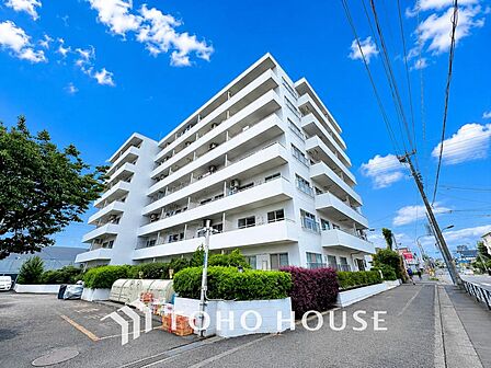 住まいが放つ、洗練された存在感。外観が映し出す、新しい生活の幕開け。