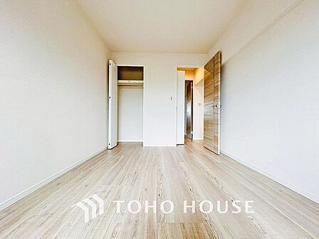 広々としたお部屋は、インテリアを考える楽しみもありますね。