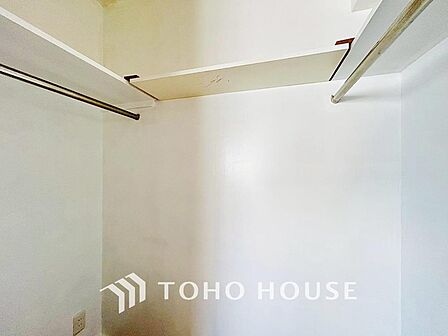 使いやすく美しい収納で、心地よい暮らしをお約束します。スタイリッシュな収納で、美しく整頓されたライフスタイルを。