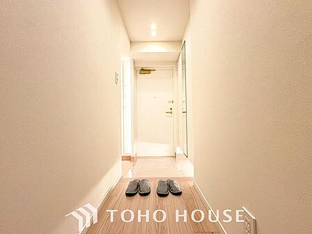 ただいまと共に広がる、家族を迎える温かな玄関。