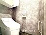 トイレ：清潔感と快適性を兼ね備えた、心地よいトイレ空間。清潔さと快適さを備えたちょうどよいスペース。