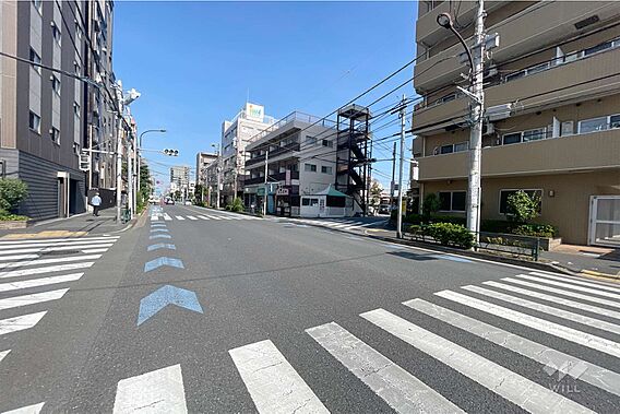 敷地南西側の前...