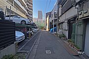 敷地北側の前面道路