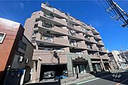 アドリーム西新井の外観（南側から）