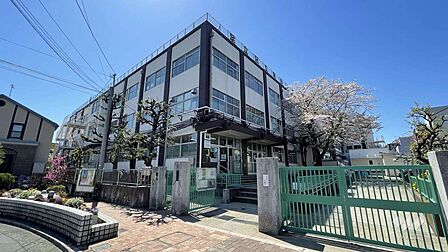 亀田小学校[公立]の外観