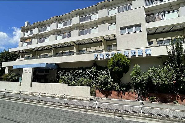 周辺を拡大表示