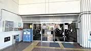 竹の塚図書館の外観