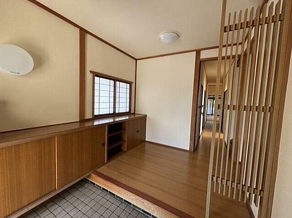 玄関を拡大表示