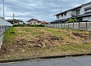 広めの売地です。建築条件無しの為、お好きなハウスメーカーで建築可能です。