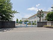 入間市立藤沢中学校 1609m
