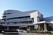 西武池袋線「入間市」駅 まで徒歩10分730ｍ！駅までは程よい距離で落ち着いた住宅街。静かで快適な生活環境が魅力です。