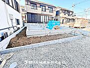 現在建築中の現場で工事進行中です。現地写真（2026年2月13日撮影）をご覧ください。