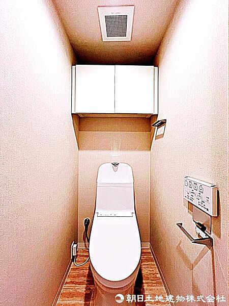 トイレを拡大表示