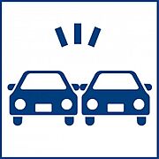 駐車場は並列2台駐車可能です。ご家族で複数台利用する場合や来客用として幅広く使えます。